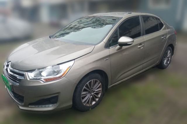 Citroen C4L 2015 1.2T Automatic Prestige Edition usado