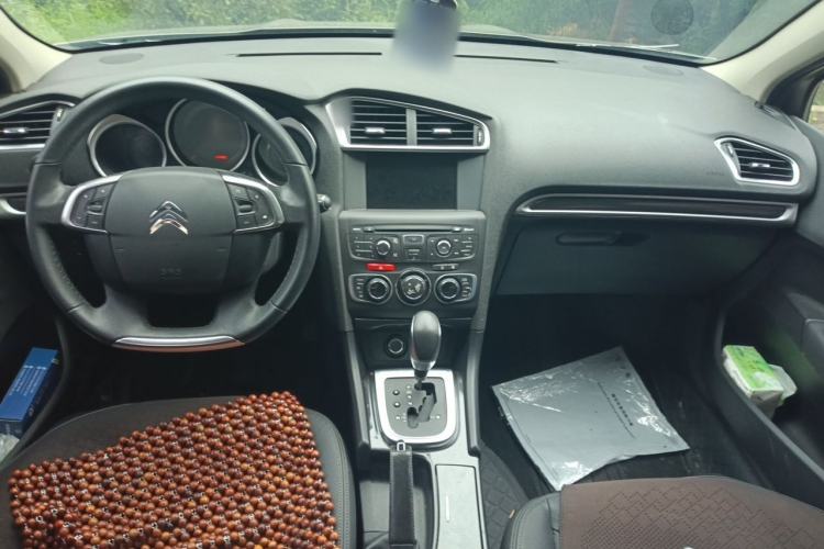Used Citroen C4L 2015 1.2T Automatic Prestige Edition Center Console