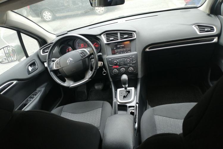 Used Citroen C4L 2015 1.2T Automatic Luxury Edition Center Console