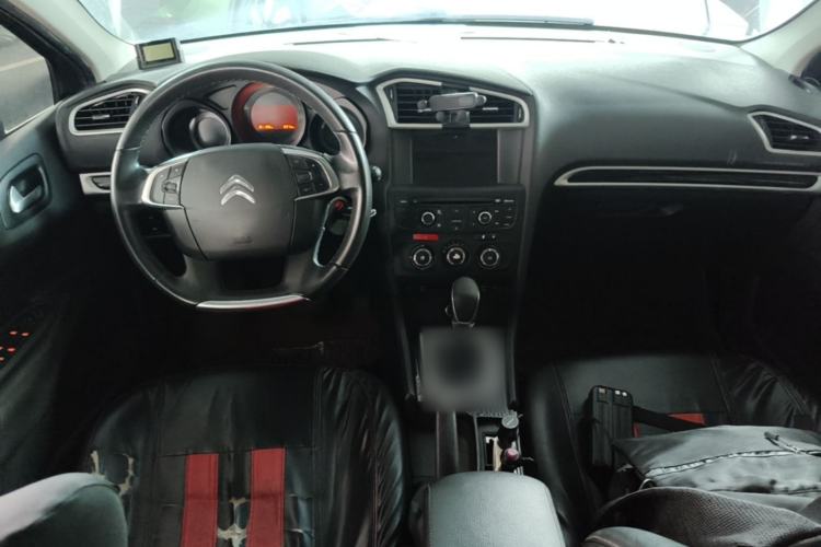 Used Citroen C4L 2015 1.8L Automatic Luxury Edition Center Console