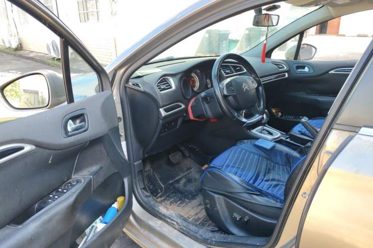 Used Citroen C4L 2015 1.8L Automatic Luxury Edition Driver Seat