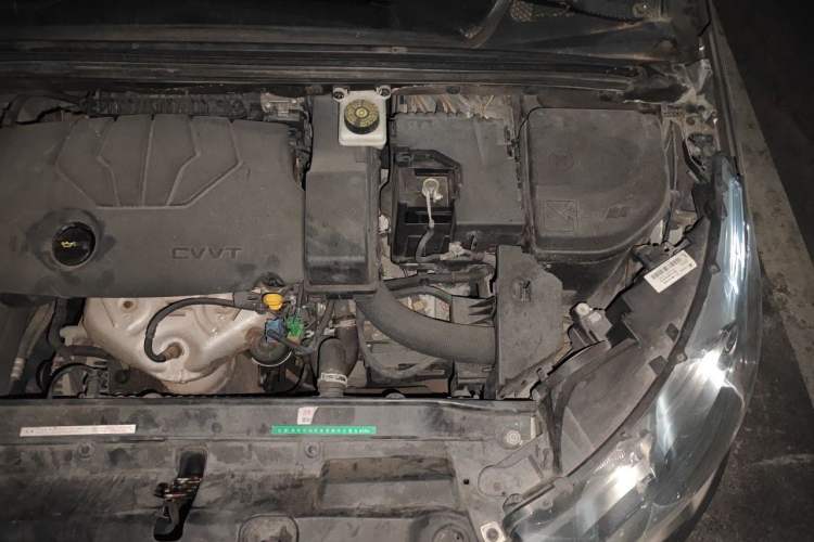Used Citroen C4L 2015 1.8L Automatic Luxury Edition Engine Bay Left