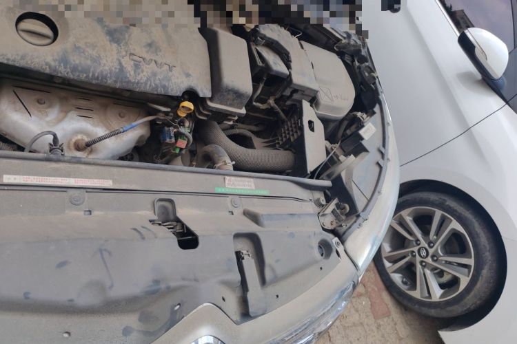 Used Citroen C4L 2015 1.8L Automatic Leading Edition Engine Bay Left