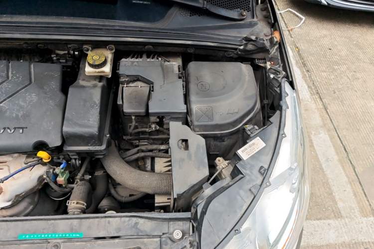Used Citroen C4L 2015 1.8L Automatic Prestige Edition Engine Bay Left