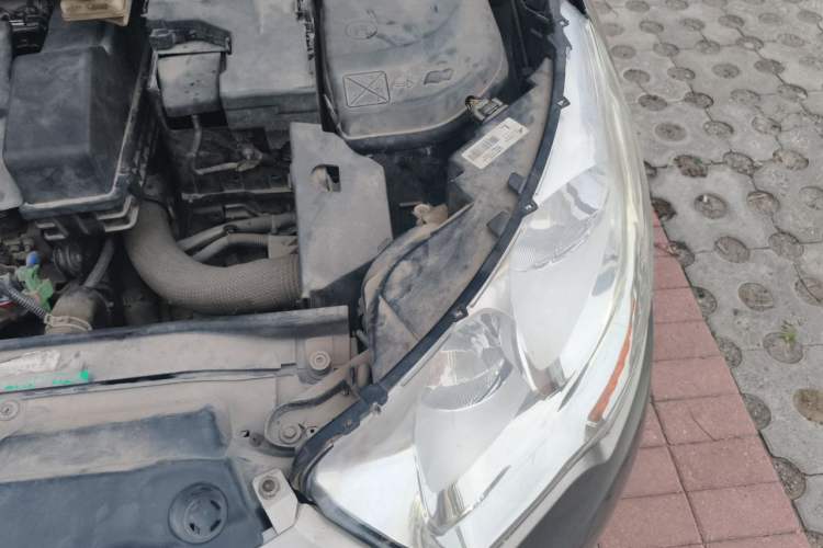 Used Citroen C4L 2015 1.8L Automatic Luxury Edition Engine Bay Left