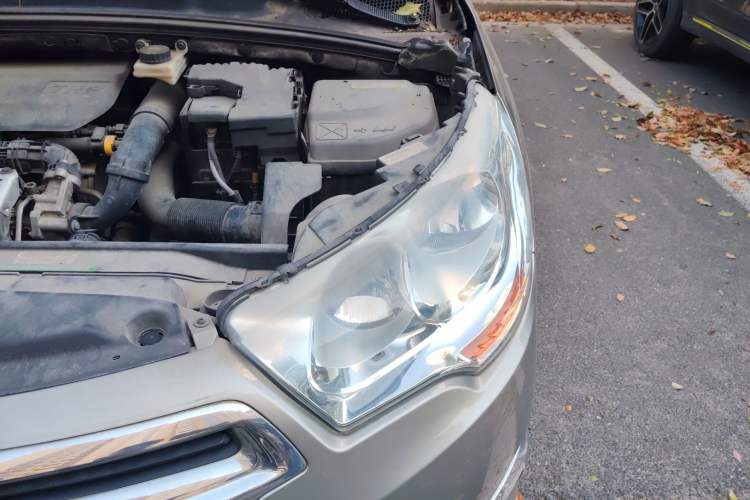 Used Citroen C4L 2015 1.2T Automatic Luxury Edition Engine Bay Left
