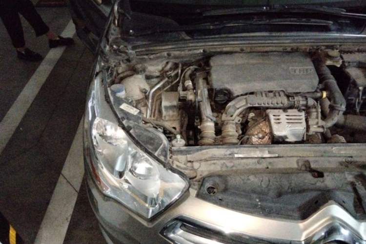 Used Citroen C4L 2015 1.2T Automatic Luxury Edition Engine Bay Right