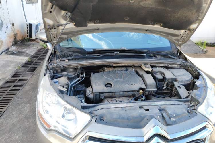 Used Citroen C4L 2015 1.8L Automatic Luxury Edition Engine Bay Right