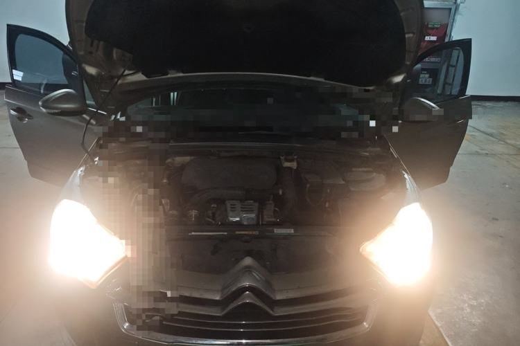 Used Citroen C4L 2015 1.2T Automatic Luxury Edition Engine Bay