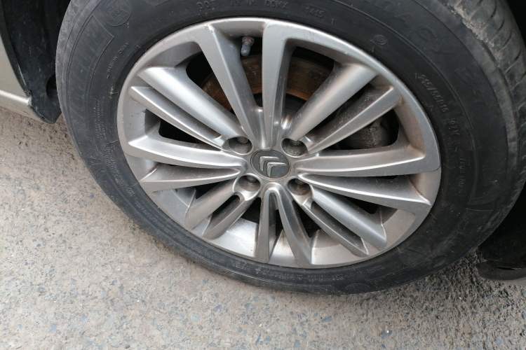 Used Citroen C4L 2015 1.2T Automatic Luxury Edition Exterior 1
