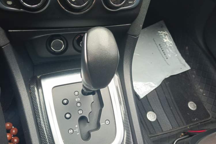 Used Citroen C4L 2015 1.2T Automatic Prestige Edition Gear Lever