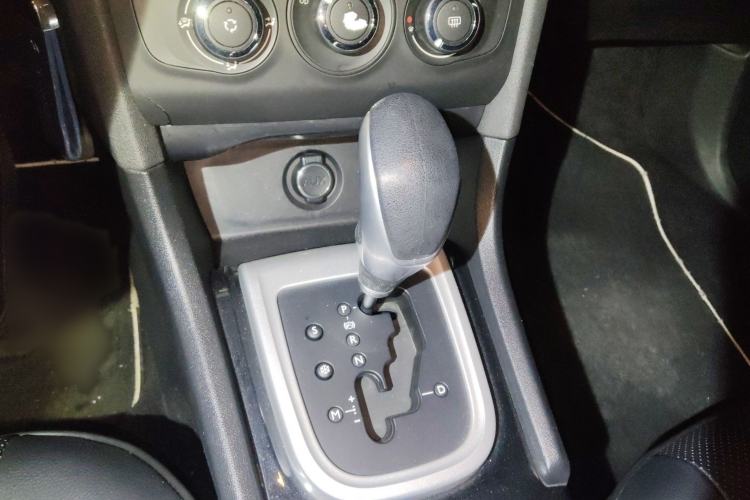 Used Citroen C4L 2015 1.8L Automatic Luxury Edition Gear Lever