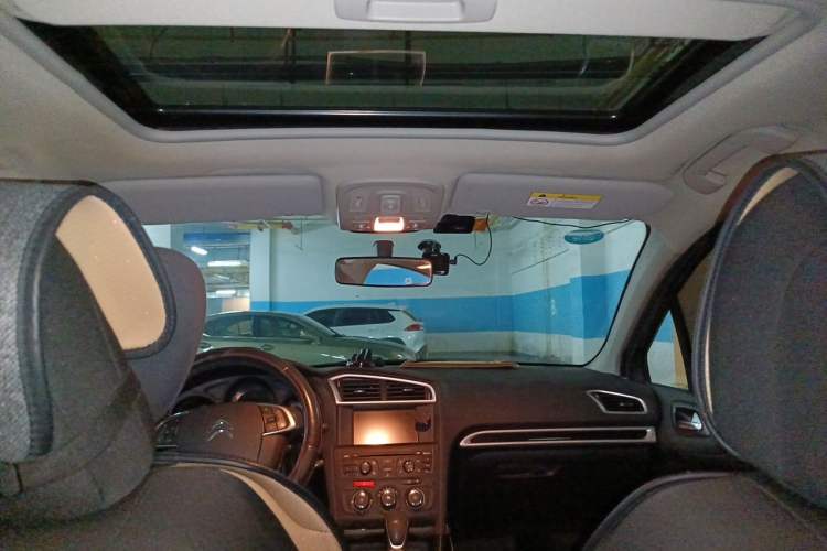 Used Citroen C4L 2015 1.8L Automatic Luxury Edition Headliner