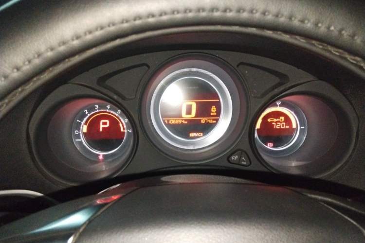 Used Citroen C4L 2015 1.2T Automatic Luxury Edition Instrument Cluster