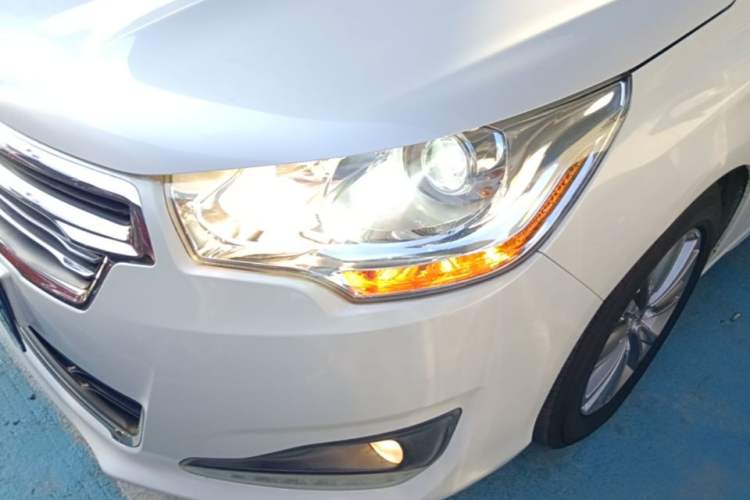 Used Citroen C4L 2015 1.8L Automatic Prestige Edition Left Front Headlight