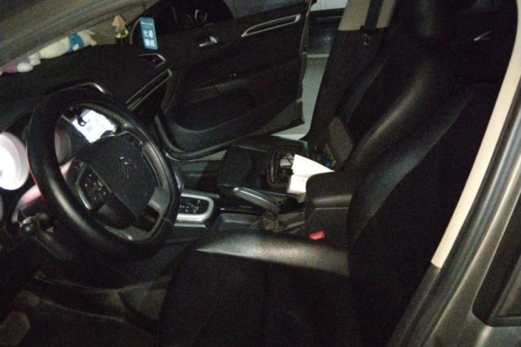 Used Citroen C4L 2015 1.2T Automatic Luxury Edition Left Front Seat