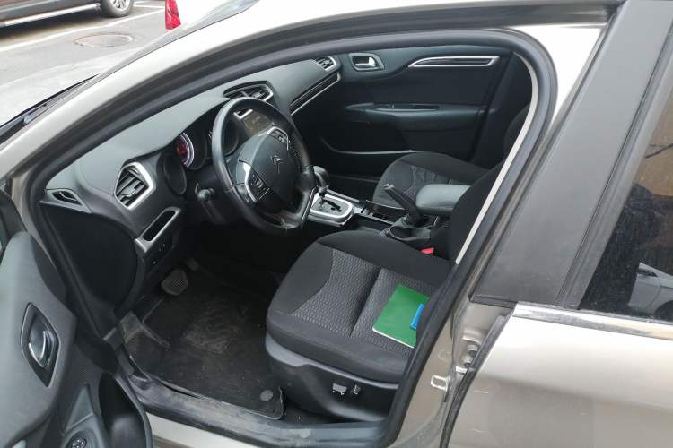 Used Citroen C4L 2015 1.2T Automatic Luxury Edition Left Front Seat