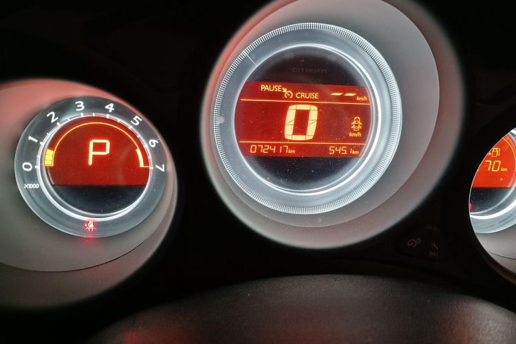Used Citroen C4L 2015 1.8L Automatic Luxury Edition Odometer Close Up