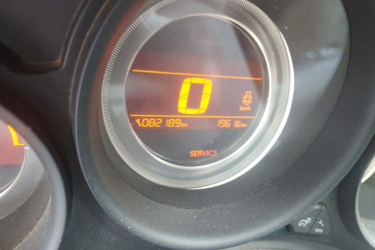Used Citroen C4L 2015 1.8L Automatic Leading Edition Odometer Close Up