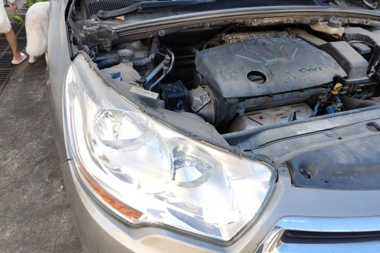 Used Citroen C4L 2015 1.8L Automatic Luxury Edition Right Front Headlight