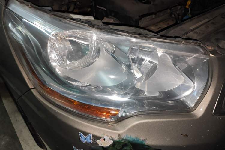 Used Citroen C4L 2015 1.8L Automatic Luxury Edition Right Front Headlight