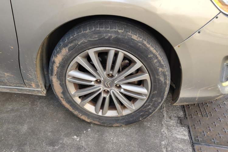 Used Citroen C4L 2015 1.8L Automatic Luxury Edition Right Front Wheel Hub