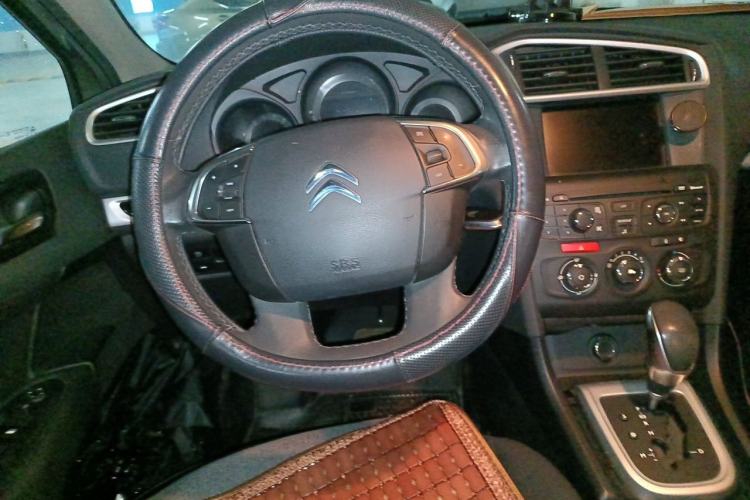 Used Citroen C4L 2015 1.8L Automatic Luxury Edition Steering Wheel