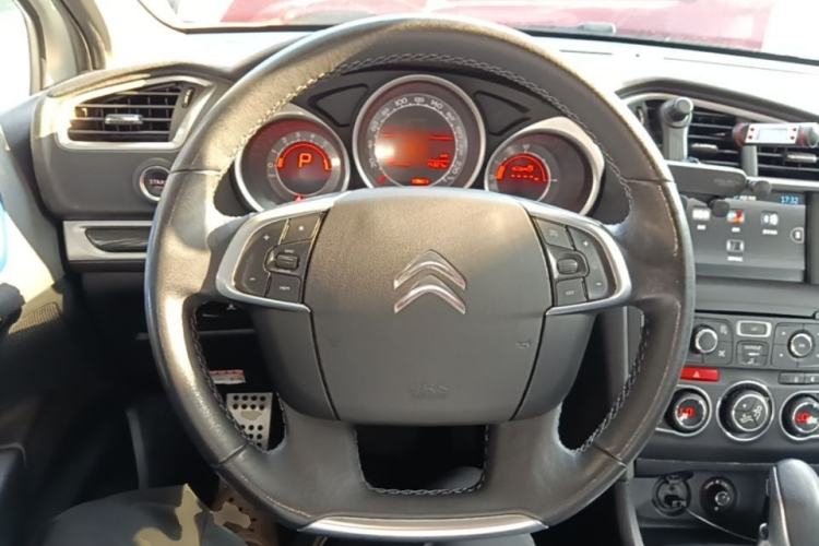 Used Citroen C4L 2015 1.8L Automatic Prestige Edition Steering Wheel