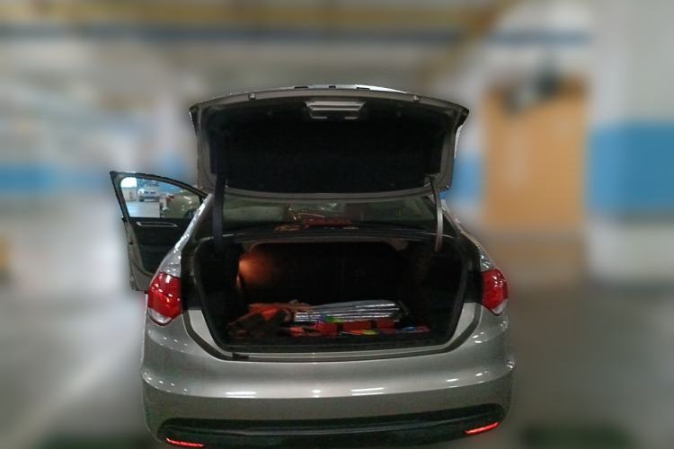 Used Citroen C4L 2015 1.8L Automatic Luxury Edition Trunk