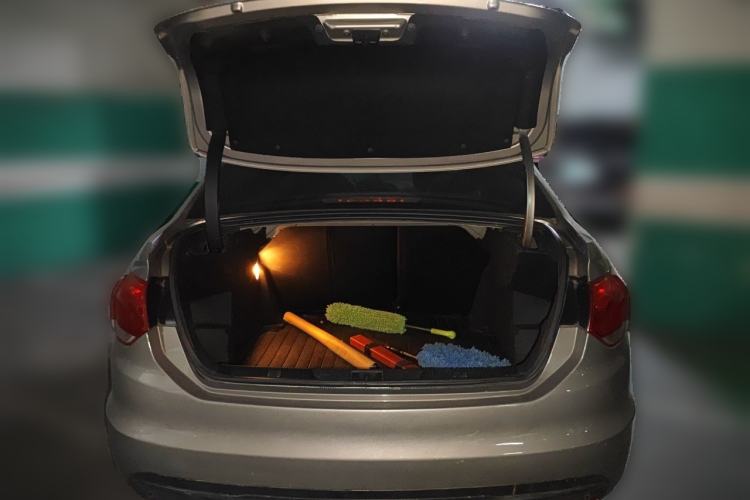 Used Citroen C4L 2015 1.8L Automatic Luxury Edition Trunk