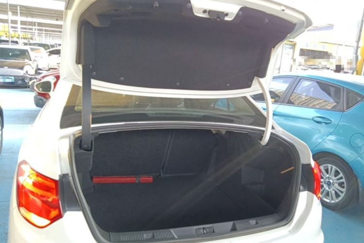 Used Citroen C4L 2015 1.8L Automatic Prestige Edition Trunk