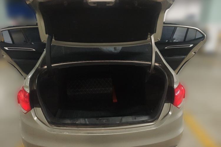Used Citroen C4L 2015 1.2T Automatic Luxury Edition Trunk