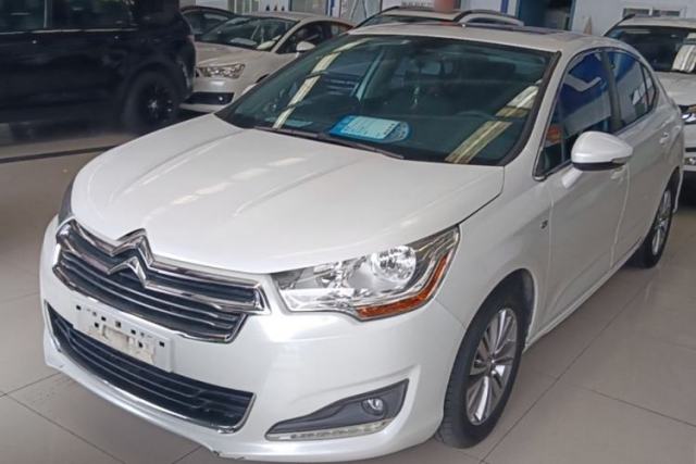 Ojetý Citroen C4L 2015 1.8L Automatic Luxury Edition