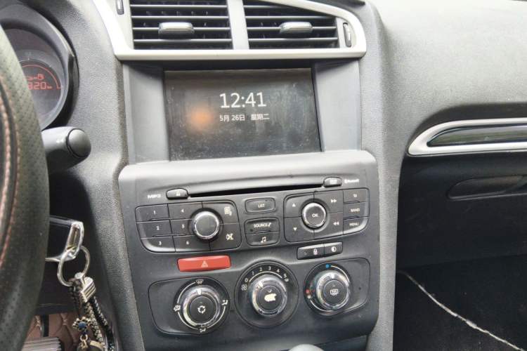 Used Citroen C4L 2015 1.2T Automatic Luxury Edition Audio And AC Panel