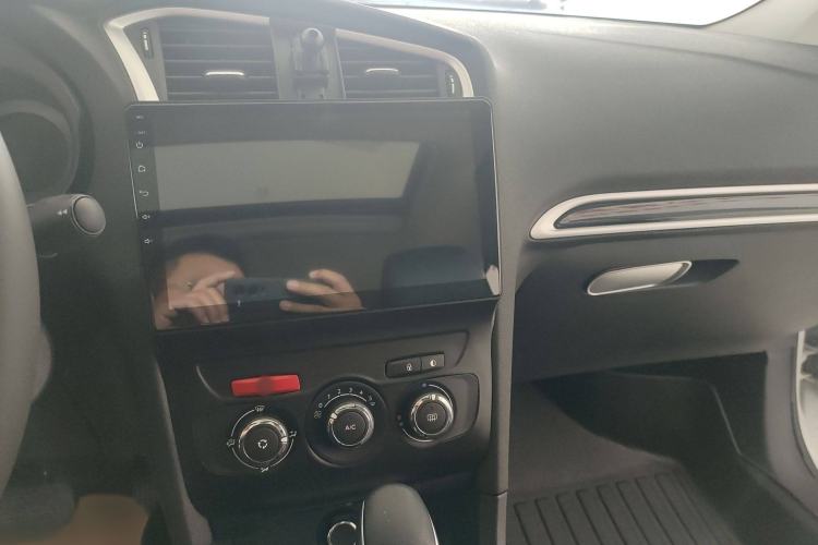 Used Citroen C4L 2015 1.2T Automatic Luxury Edition Audio And AC Panel