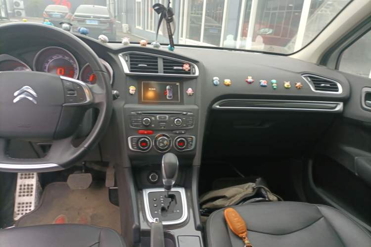 Used Citroen C4L 2015 1.2T Automatic Prestige Edition Audio And AC Panel