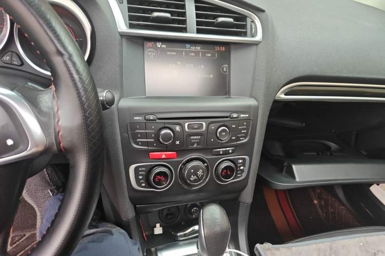 Used Citroen C4L 2015 1.8L Automatic Prestige Edition Audio And AC Panel