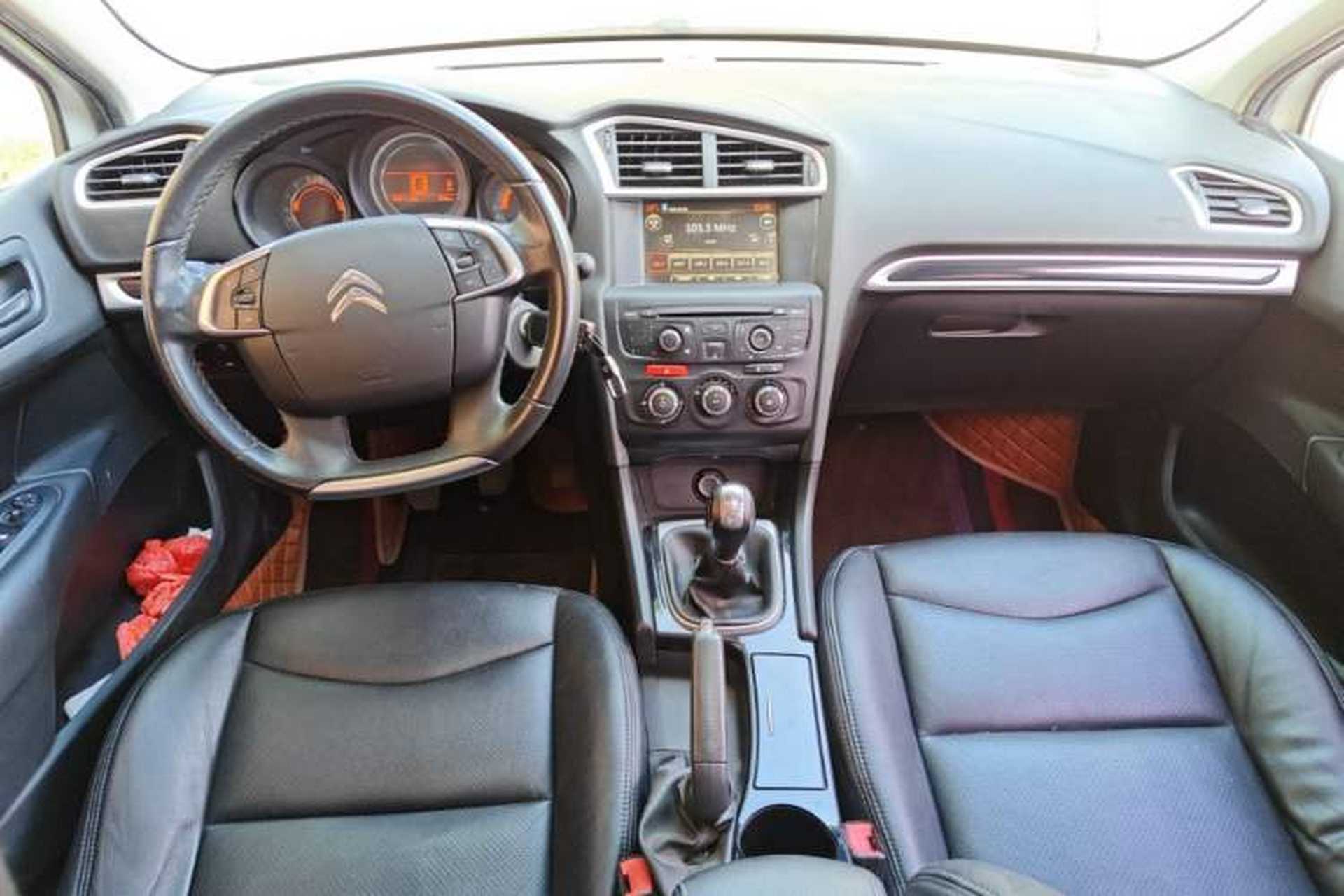 Used Citroen C4L 2015 1.2T Manual Luxury Edition Center Console
