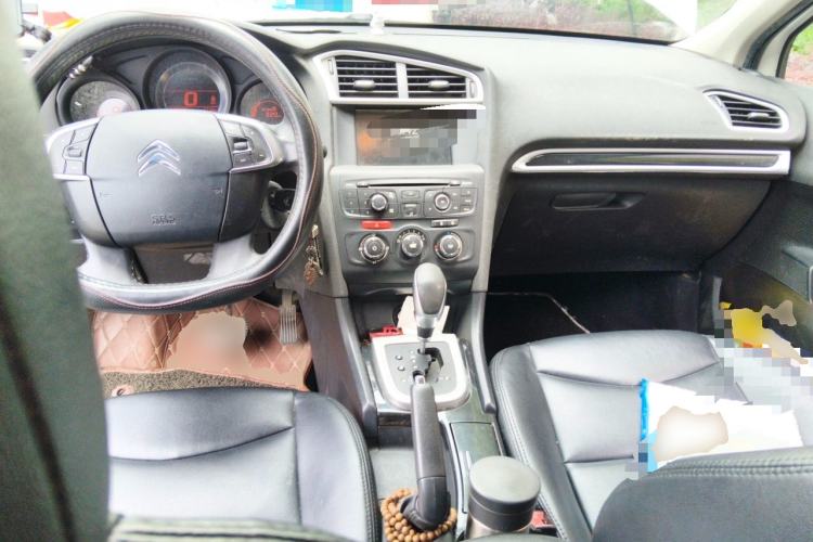 Used Citroen C4L 2015 1.2T Automatic Luxury Edition Center Console