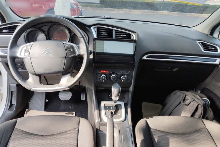 Used Citroen C4L 2015 1.2T Automatic Luxury Edition Center Console