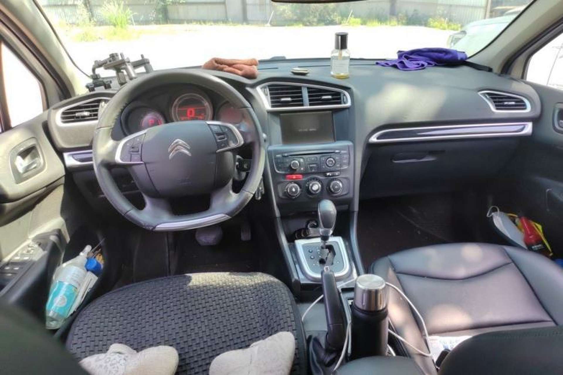 Used Citroen C4L 2015 1.8L Automatic Luxury Edition Center Console