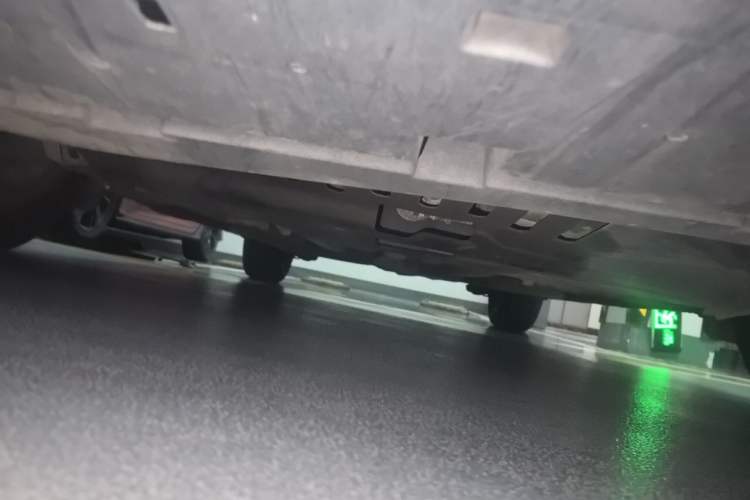Used Citroen C4L 2015 1.8L Automatic Luxury Edition Chassis Front