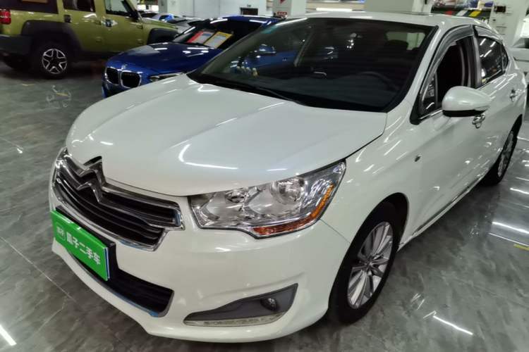 Używany Citroen C4L 2015 1.8L Automatic Luxury Edition Guazi used car, China used car export, Used car for sale, Used cars, Cheapest cars for sale