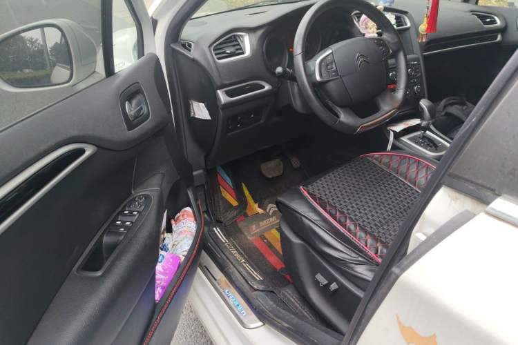 Used Citroen C4L 2015 1.8L Automatic Luxury Edition Driver Seat