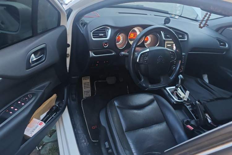 Used Citroen C4L 2015 1.8L Automatic Prestige Edition Driver Seat