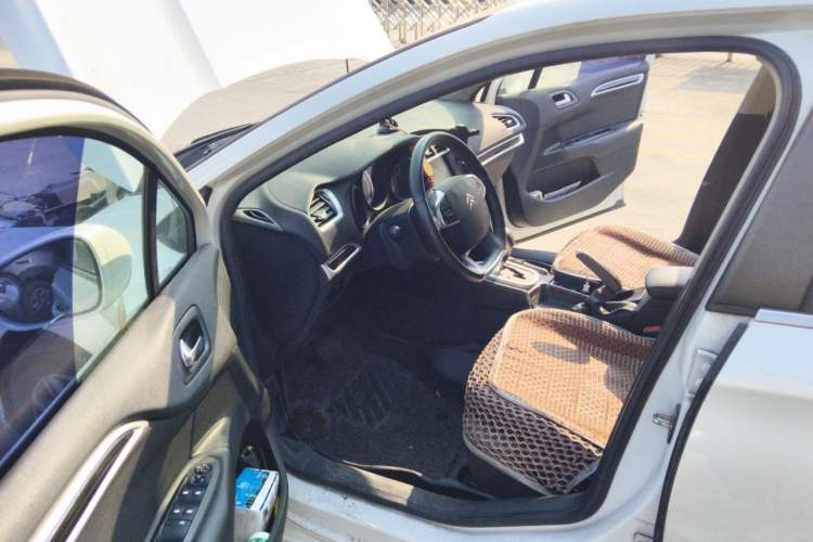Used Citroen C4L 2015 1.8L Automatic Luxury Edition Driver Seat