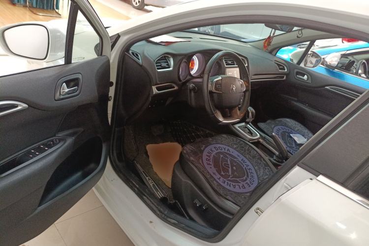 Used Citroen C4L 2015 1.8L Automatic Luxury Edition Driver Seat