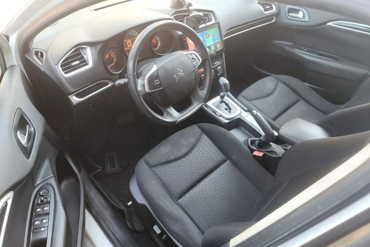 Used Citroen C4L 2015 1.2T Automatic Luxury Edition Driver Seat