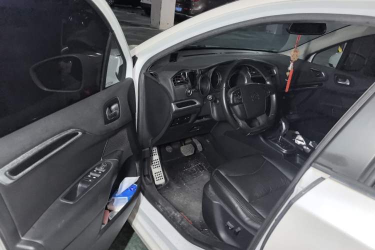 Used Citroen C4L 2015 1.8L Automatic Prestige Edition Driver Seat