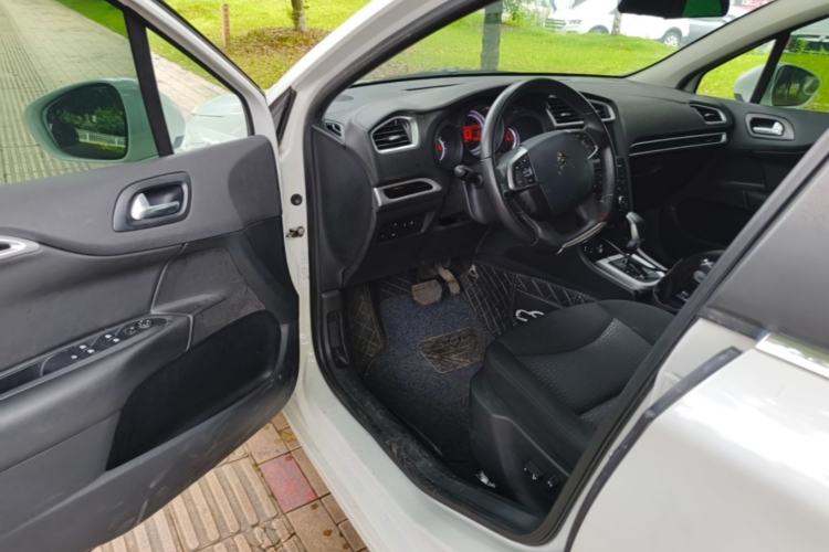 Used Citroen C4L 2015 1.2T Automatic Luxury Edition Driver Seat